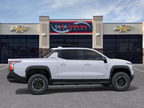New 2026 Chevrolet Silverado EV Trail Boss image 5
