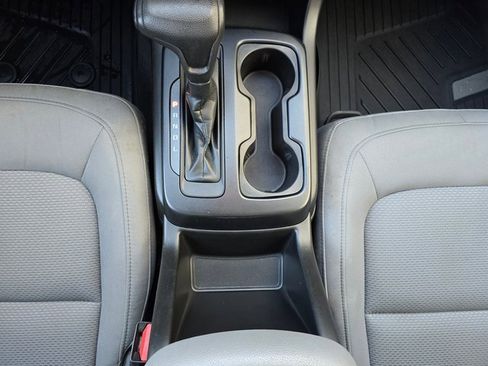 Used 2021 Chevrolet Colorado W/T w/ Custom Special Edition image 39