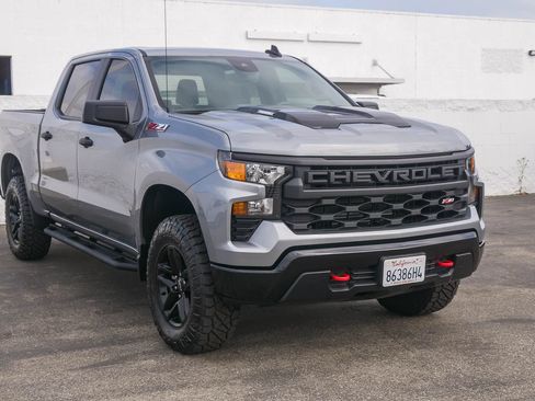 Used 2026 Chevrolet Silverado 1500 Custom Trail Boss AWD/4WD image 3
