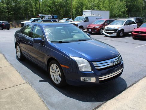 Used 2007 Ford Fusion SEL image 2
