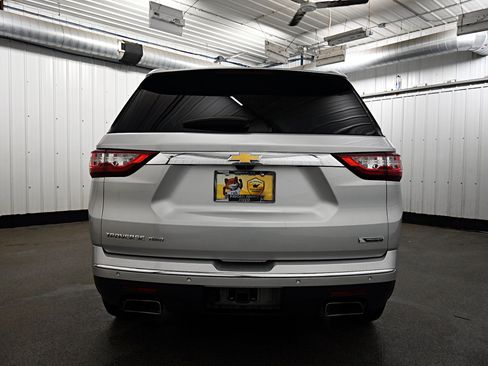 Used 2018 Chevrolet Traverse Premier image 34