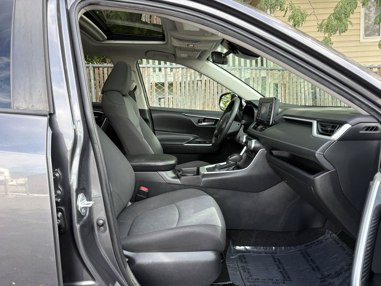 Used 2021 Toyota RAV4 XLE w/ Convenience Package AWD/4WD image 24