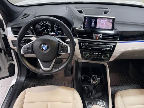Used 2022 BMW X1 xDrive28i w/ Convenience Package AWD/4WD image 13