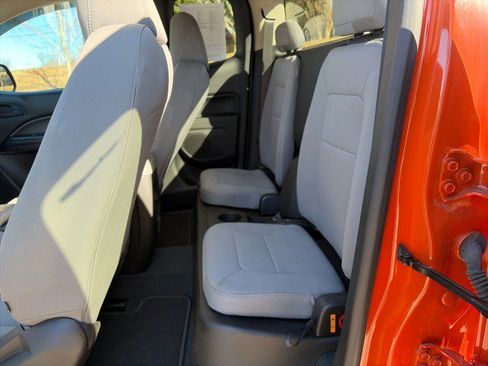 Used 2022 Chevrolet Colorado W/T w/ WT Convenience Package image 32