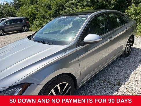 Used 2025 Volkswagen Jetta SE FWD image 1