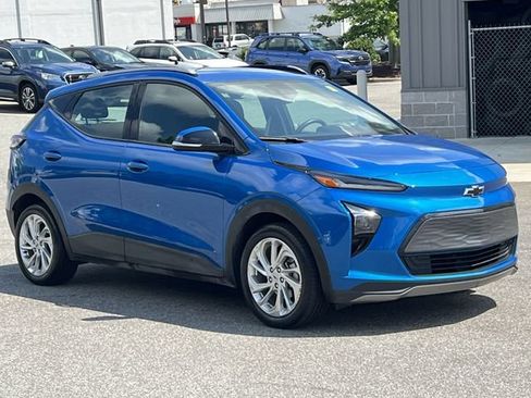 Used 2023 Chevrolet Bolt EUV LT w/ Driver Confidence Package FWD image 15