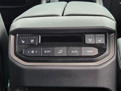New 2026 Lexus TX 500h AWD image 34