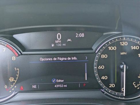 Used 2022 Cadillac XT5 Premium Luxury image 8