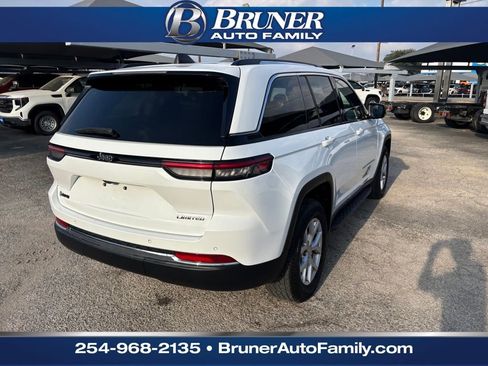 Used 2022 Jeep Grand Cherokee Limited image 5