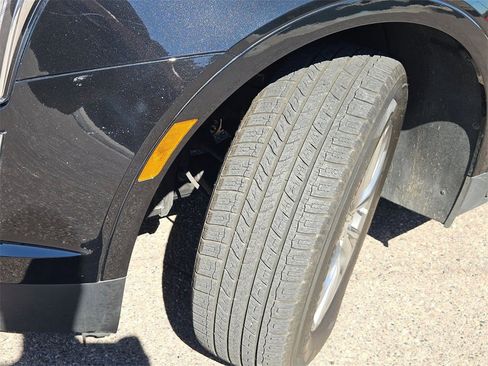 Used 2022 Cadillac XT5 Premium Luxury w/ LPO, Floor Liner Package image 10