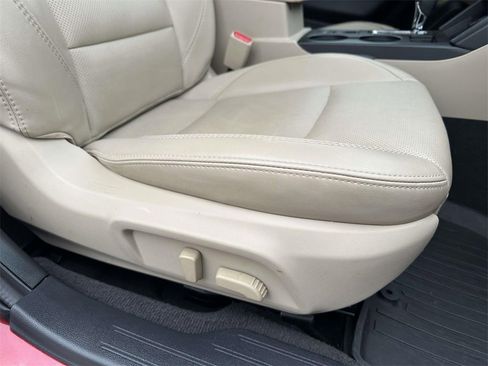 Used 2019 Subaru Outback 2.5i Limited w/ Popular Package #2 image 13