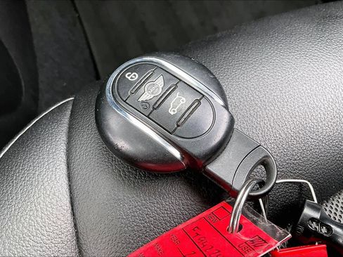 Used 2015 MINI Cooper 2-Door Hardtop image 15