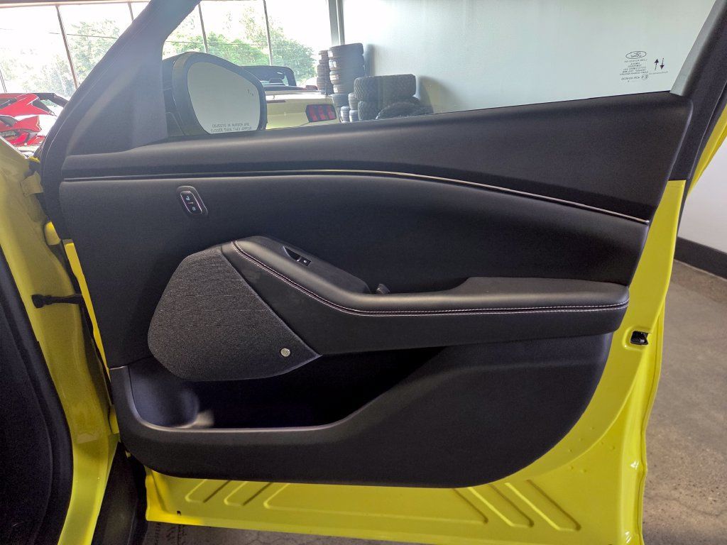 Used 2025 Ford Mustang Mach-E Premium RWD image 17