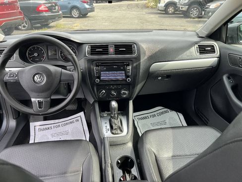 Used 2014 Volkswagen Jetta SE FWD image 23