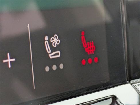 Certified 2025 Volkswagen Atlas Peak Edition SE image 25