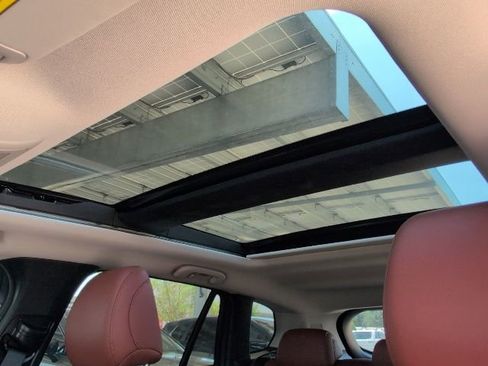 Used 2025 MAZDA CX-50 Meridian Edition w/ Weather Package image 36