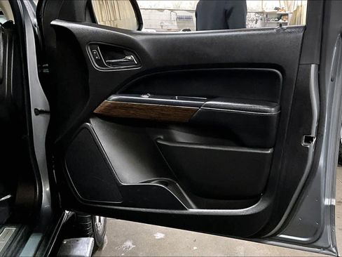 Used 2020 GMC Canyon Denali image 22