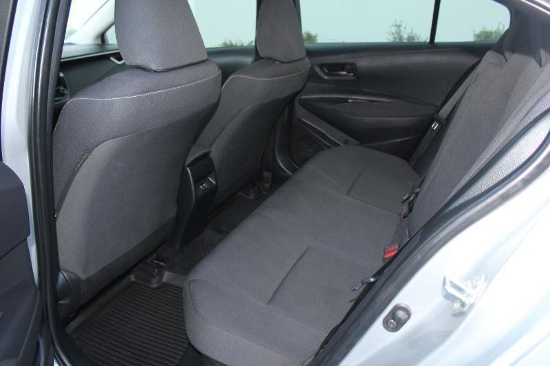 Used 2025 Toyota Corolla LE FWD image 11