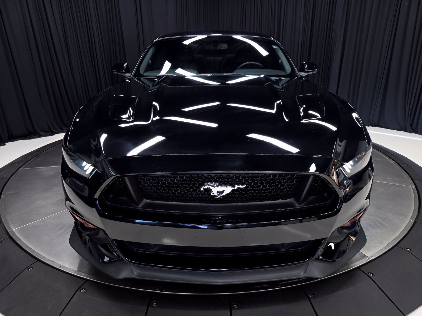 Used 2017 Ford Mustang GT Premium w/ GT Performance Package RWD image 44