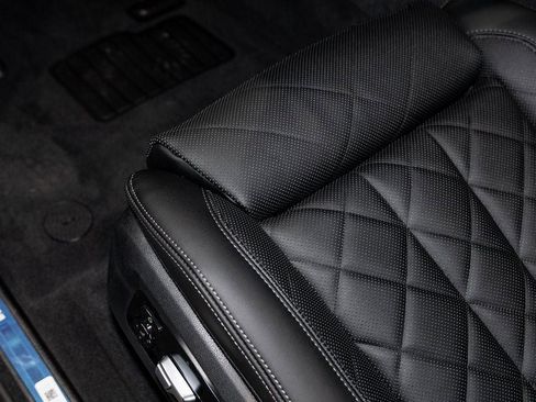 New 2026 BMW X5 xDrive50e w/ M Sport Package image 17