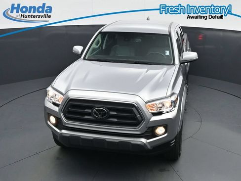 Used 2023 Toyota Tacoma SR5 w/ Technology Package AWD/4WD image 21