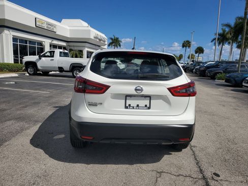 Used 2020 Nissan Rogue Sport S image 5