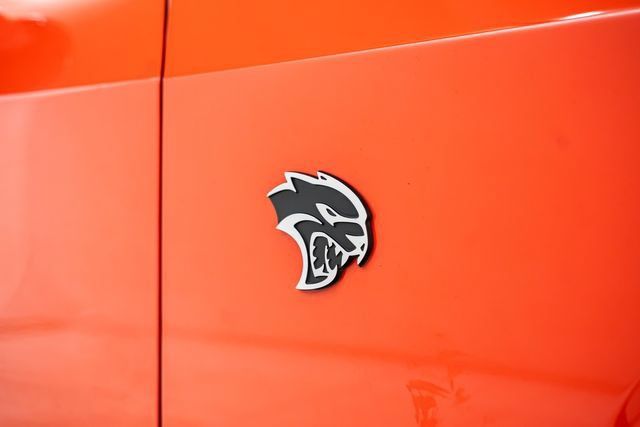 Used 2017 Dodge Challenger SRT Hellcat RWD image 17