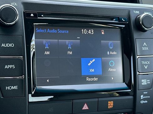 Used 2015 Toyota Camry XLE w/ Convenience Package FWD image 22