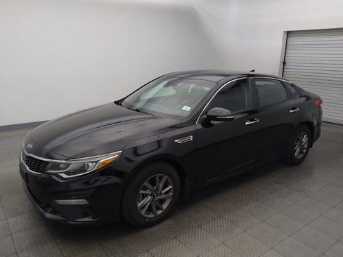 Used 2020 Kia Optima LX FWD image 2