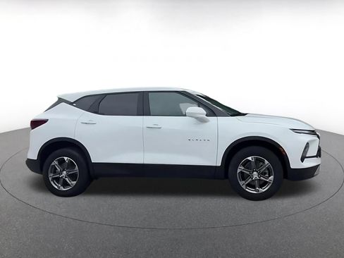 Used 2025 Chevrolet Blazer LT FWD image 15