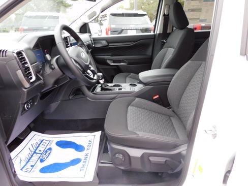 New 2025 Ford Ranger XLT w/ Chrome Accent Package image 10