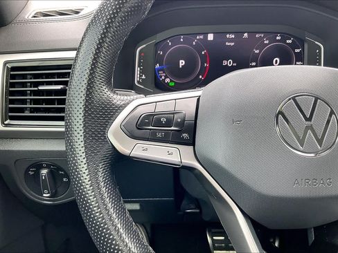 Used 2022 Volkswagen Atlas Cross Sport SEL R-Line w/ Cross Sport MDO Package AWD/4WD image 24