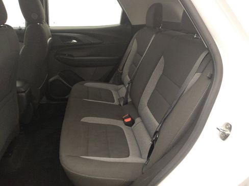 Used 2023 Chevrolet TrailBlazer LS image 18
