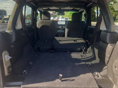 Used 2026 Jeep Wrangler Unlimited Sport AWD/4WD image 10
