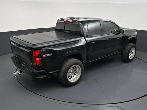 Used 2025 Chevrolet Colorado Z71 AWD/4WD image 16