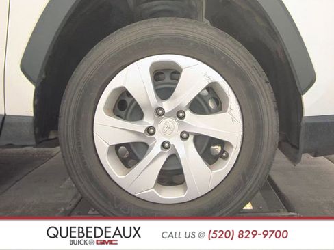 Used 2024 Toyota RAV4 LE image 10