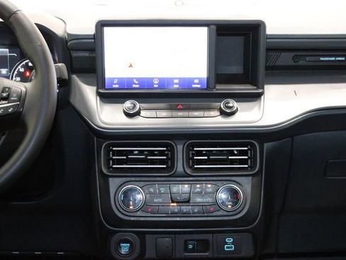 Used 2024 Ford Maverick Lariat w/ Black Appearance Package image 27