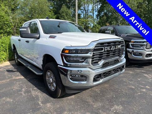 Certified 2026 RAM 2500 Big Horn AWD/4WD image 1