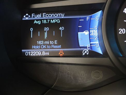 Used 2024 Ford Edge SE image 35