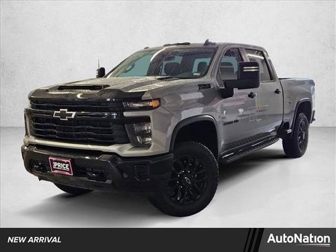 Used 2025 Chevrolet Silverado 2500 Custom w/ Custom Value Package image 1