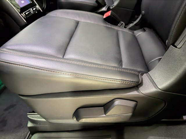 Used 2025 Lincoln Aviator Reserve w/ Illumination Package RWD image 14
