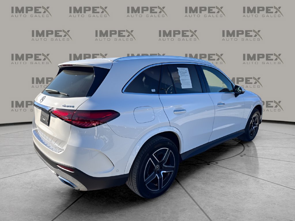 Used 2024 Mercedes-Benz GLC 300 4MATIC image 5