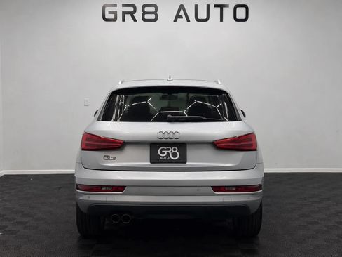 Used 2017 Audi Q3 2.0T Premium w/ Convenience Package FWD image 5