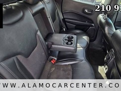Used 2019 Jeep Compass Latitude FWD image 20