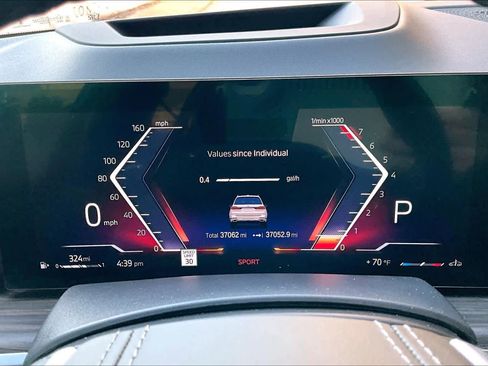 Used 2023 BMW X7 xDrive40i w/ Executive Package image 25