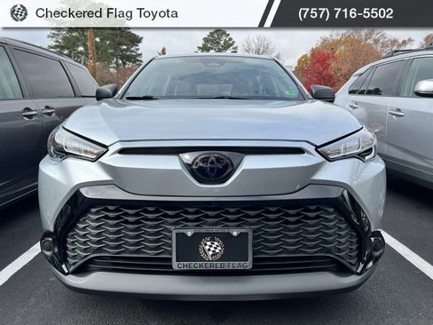 Used 2023 Toyota Corolla Cross S image 2