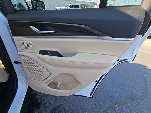 New 2026 Jeep Grand Cherokee Limited AWD/4WD image 54
