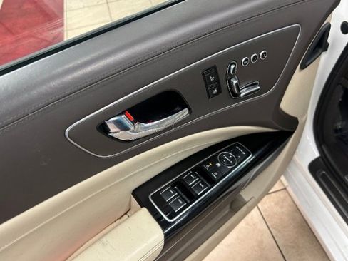 Used 2016 Kia K900 Luxury image 7