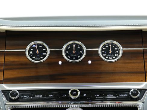 Used 2020 Bentley Flying Spur W12 w/ First Edition Specification AWD/4WD image 33