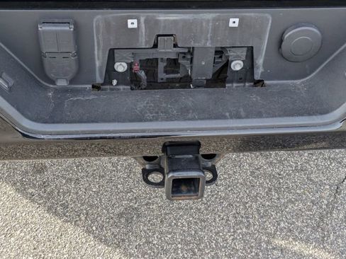 Used 2023 Chevrolet Silverado 1500 LT Trail Boss w/ Convenience Package II image 33